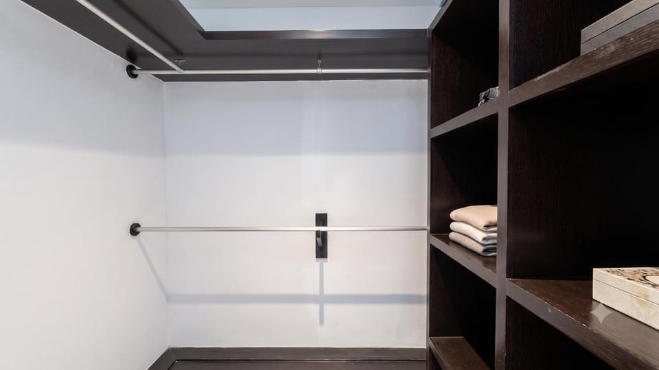 Photo of the whole room, On site