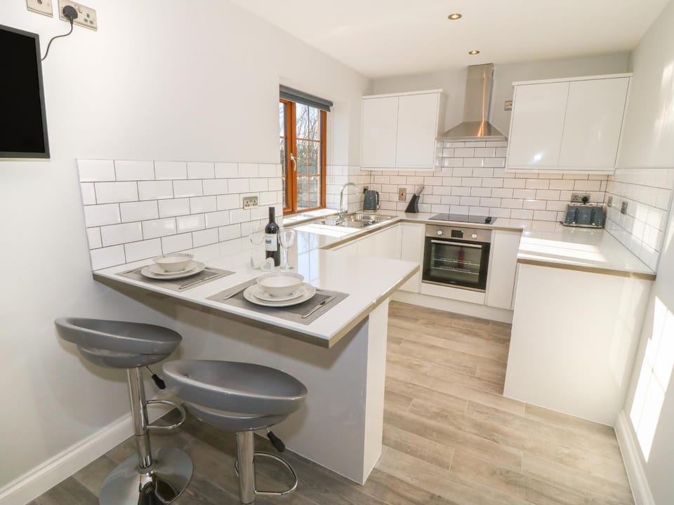 Afon Rhos Bach House in Wales