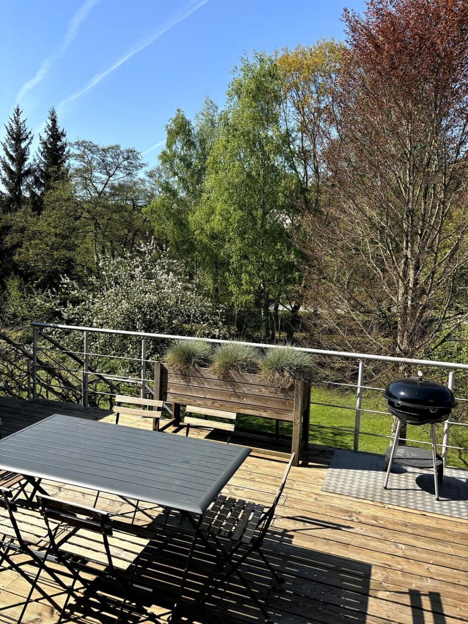 Patio, Spring, Dining area