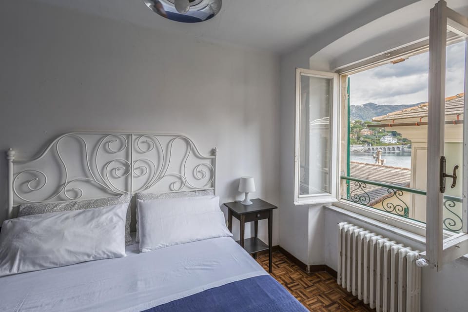 Bedroom, Sea view