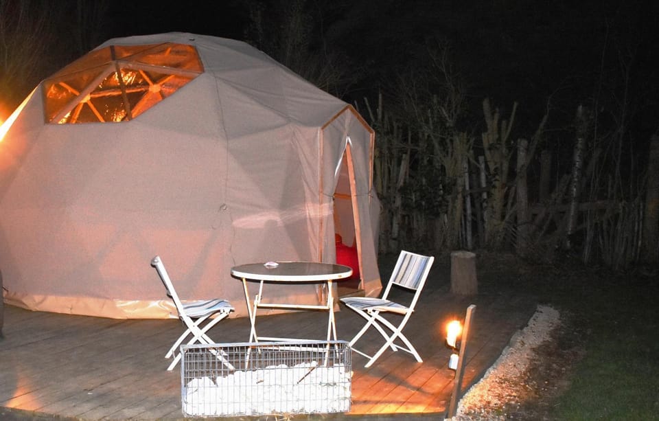 bulle d'amour à 500 m de la plage Luxury tent in Cancale