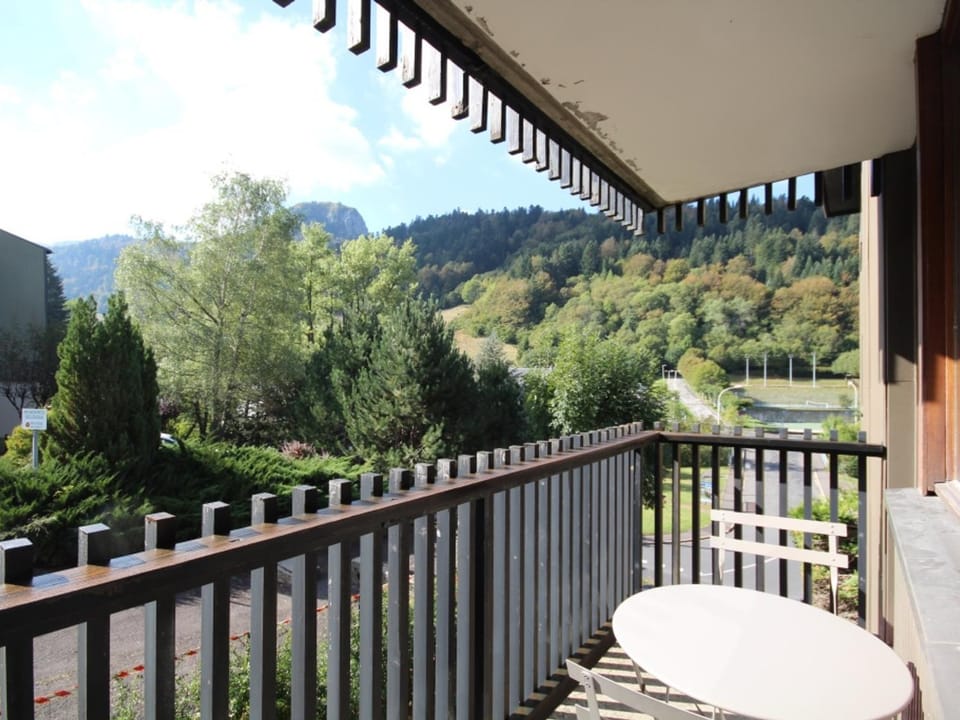 Charmant T2 avec balcon au Mont Dore, parking inclus - FR-1-608-135 Apartment in Auvergne-Rhône-Alpes