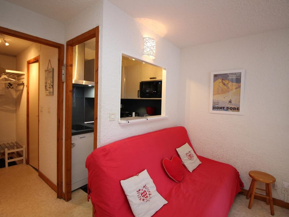 Mont-Dore: T2 avec Balcon, Parking et WIFI - FR-1-608-125 Apartment in Auvergne-Rhône-Alpes