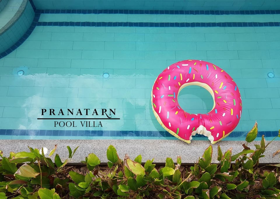 Swimming pool, Swimming pool