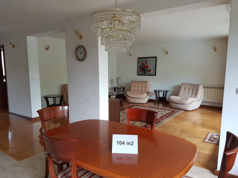 Apartment Nowiniarska near the Old Town Apartment in Warsaw