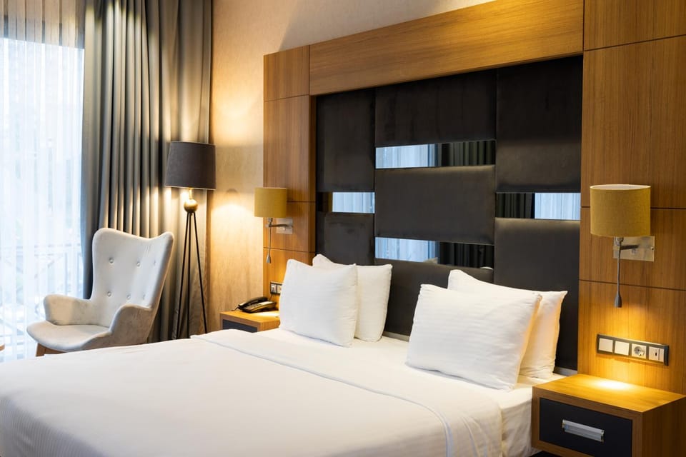 Bed, Bedroom