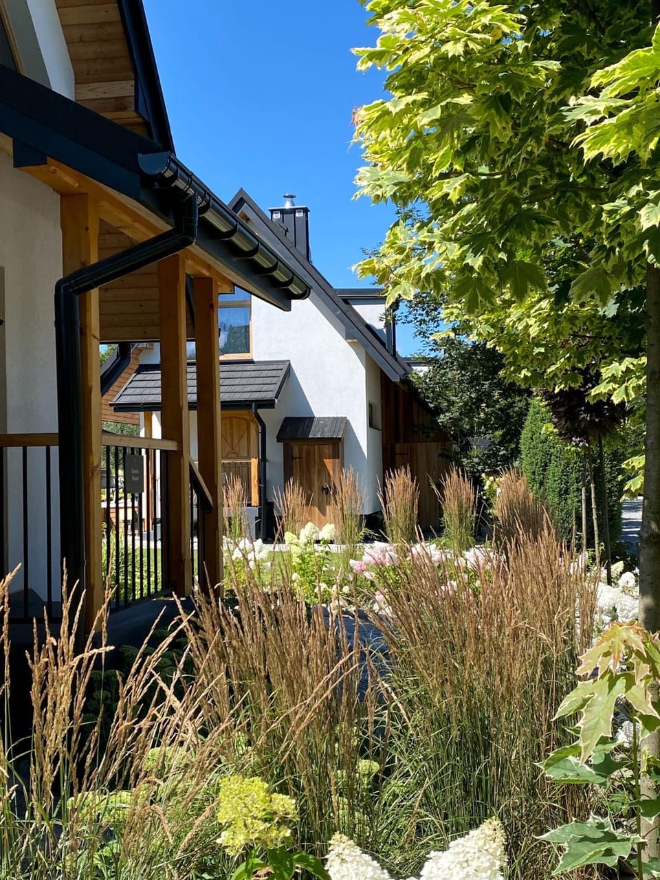 Property building, Garden