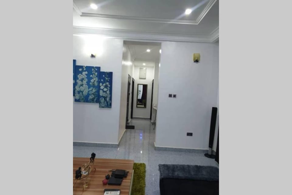 Well furnished and spacious 2 bedroom apartment Apartment in Abuja