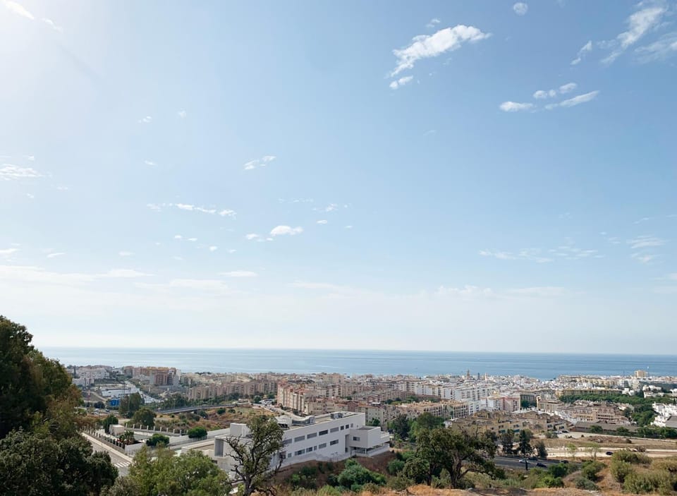 City view, Sea view
