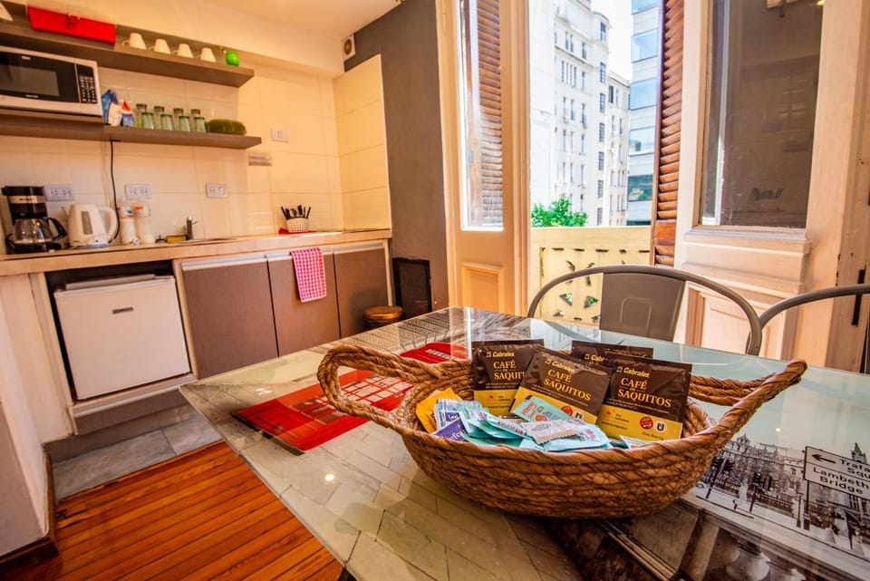 Duplex en centro histórico y turístico sobre AV de Mayo Apartment in Buenos Aires