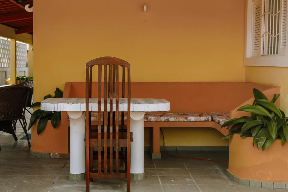 Patio, Dining area