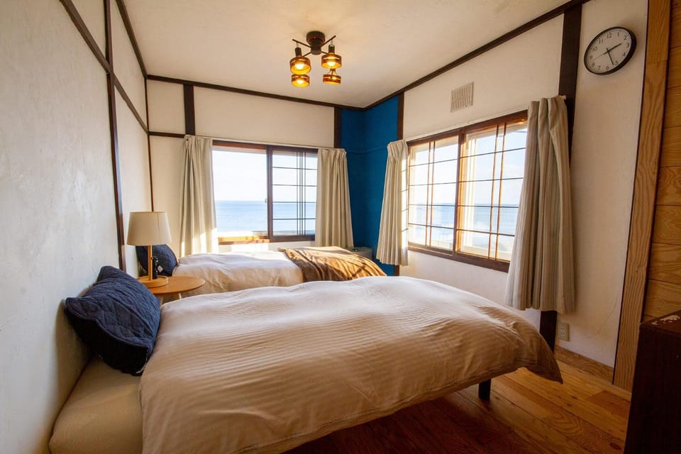 Bed, Bedroom, Sea view