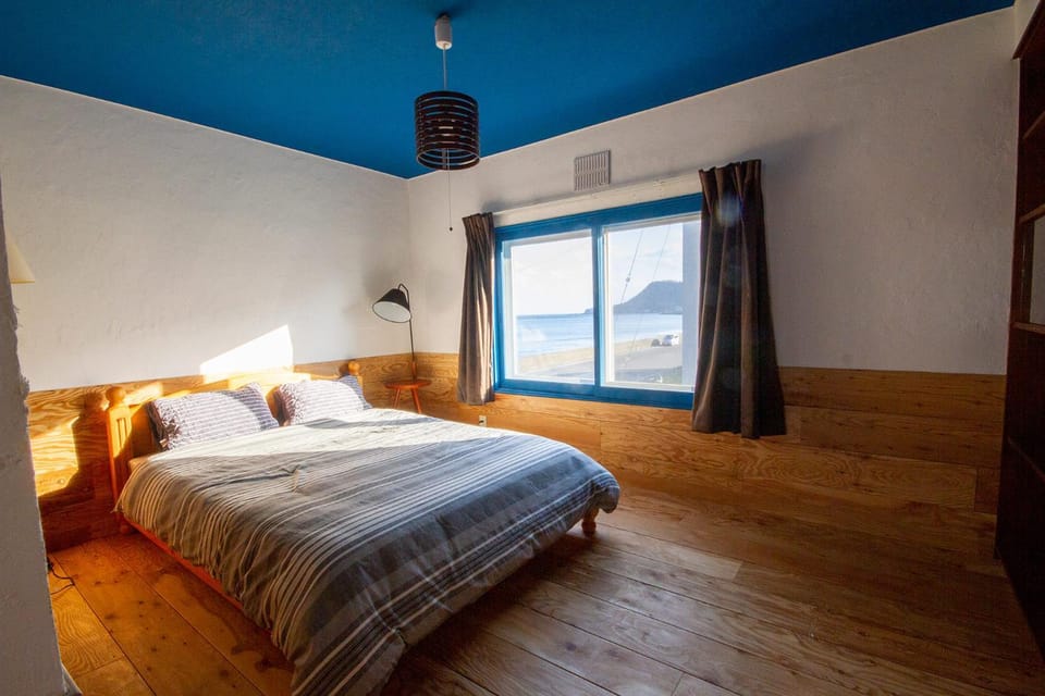 Bed, Bedroom, Sea view