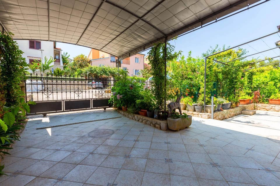 Apartmani Radić Apartment in Mali Losinj