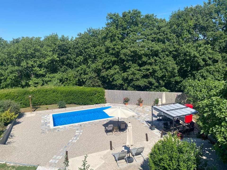 Guesthouse Vionica - Peace & Pool House in Federation of Bosnia and Herzegovina