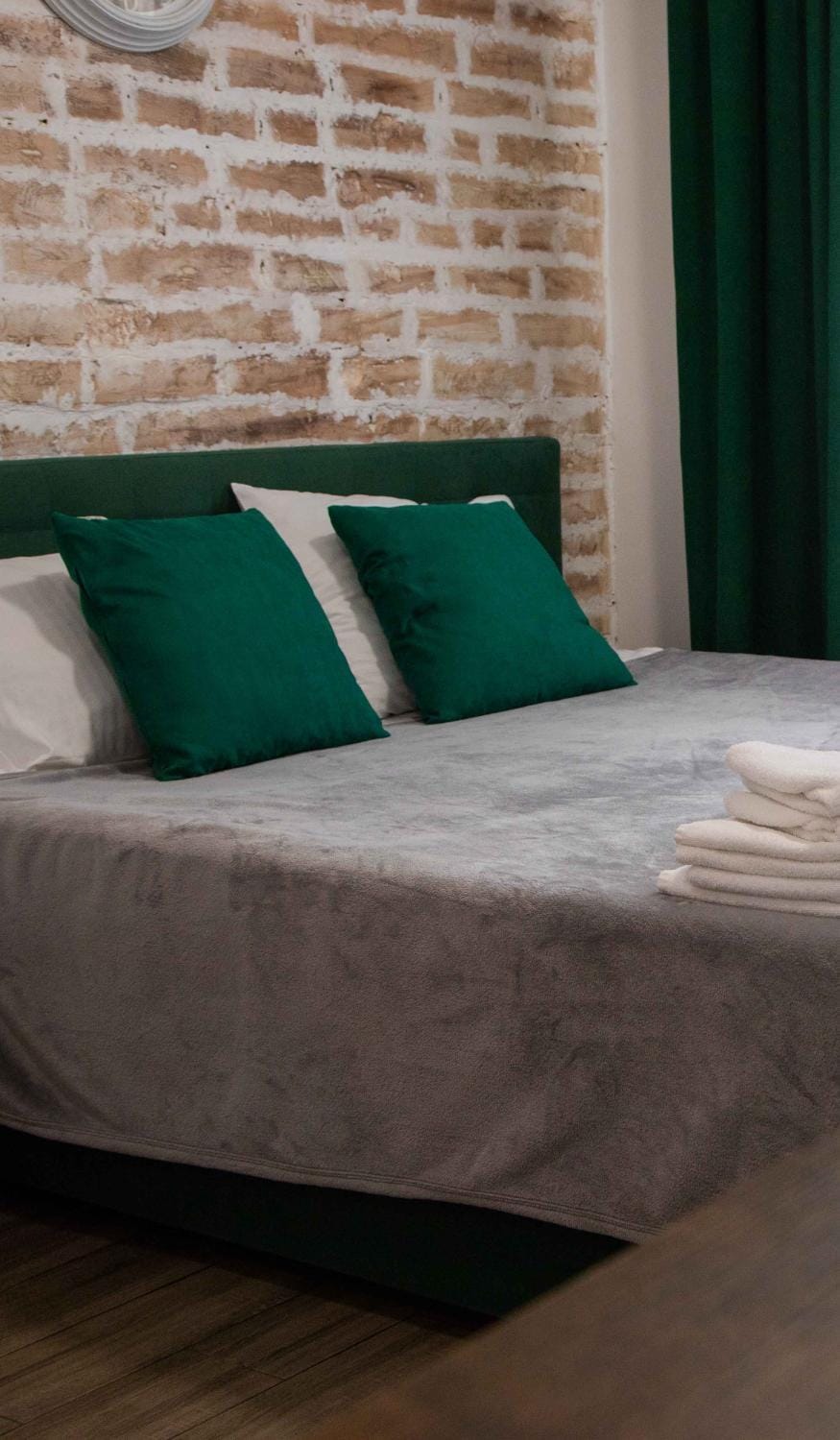 Апартаменти MYFREEDOM неподалік Контрактової Площі, ПОДІЛ Apartment in Kiev City - Kyiv