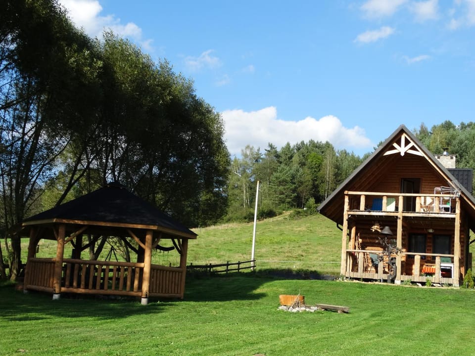 Wilczy Mszaniec Chalet in Lviv Oblast