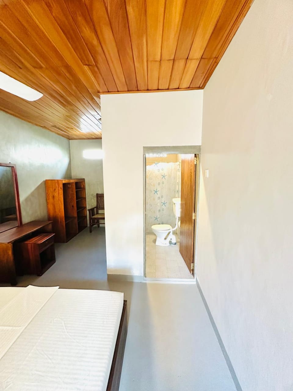 Bathroom, Photo of the whole room