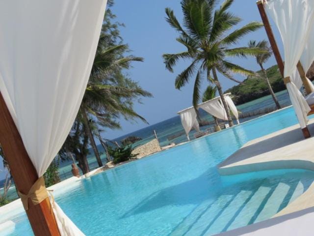 Pool view, Swimming pool