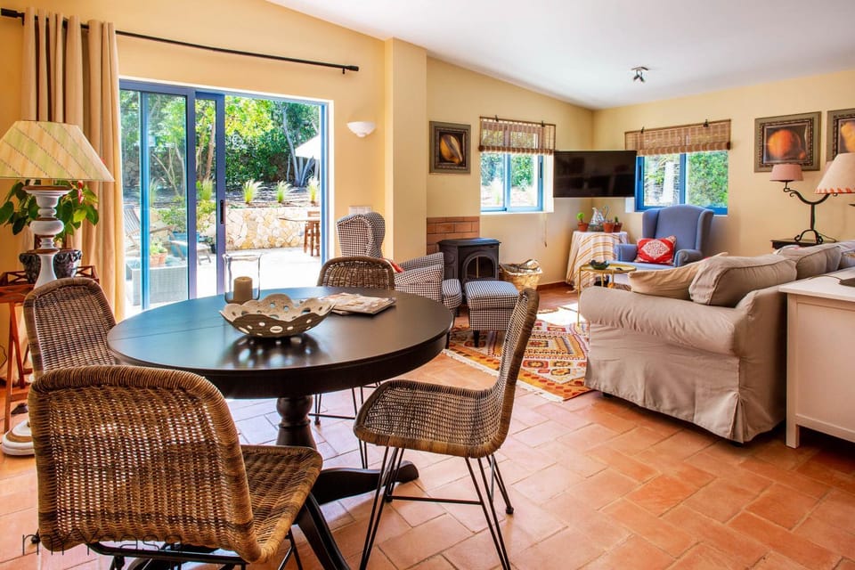 Balcony/Terrace, Living room, Seating area, Dining area