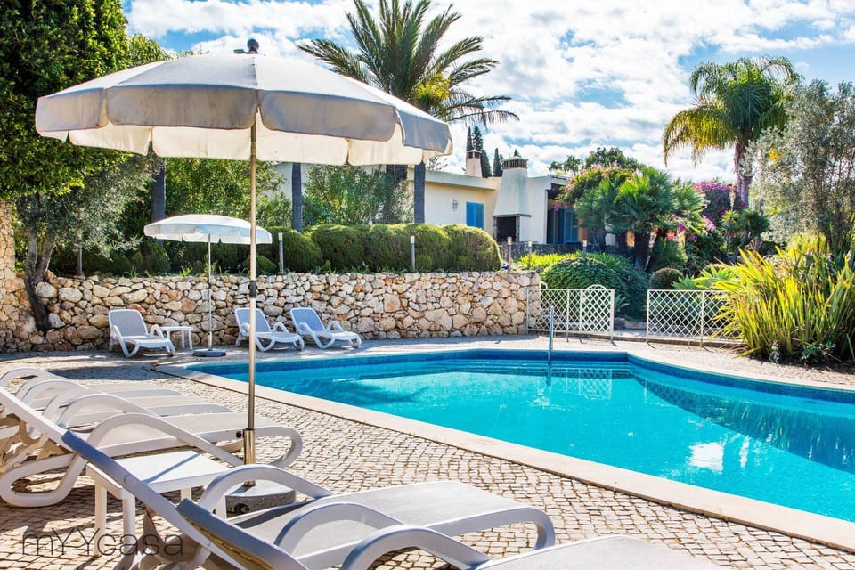 Garden, Swimming pool, sunbed