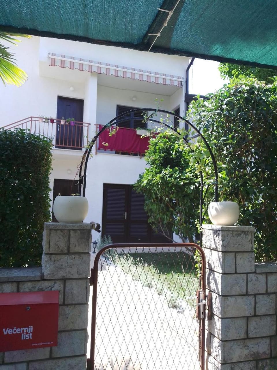 Property building, Facade/entrance