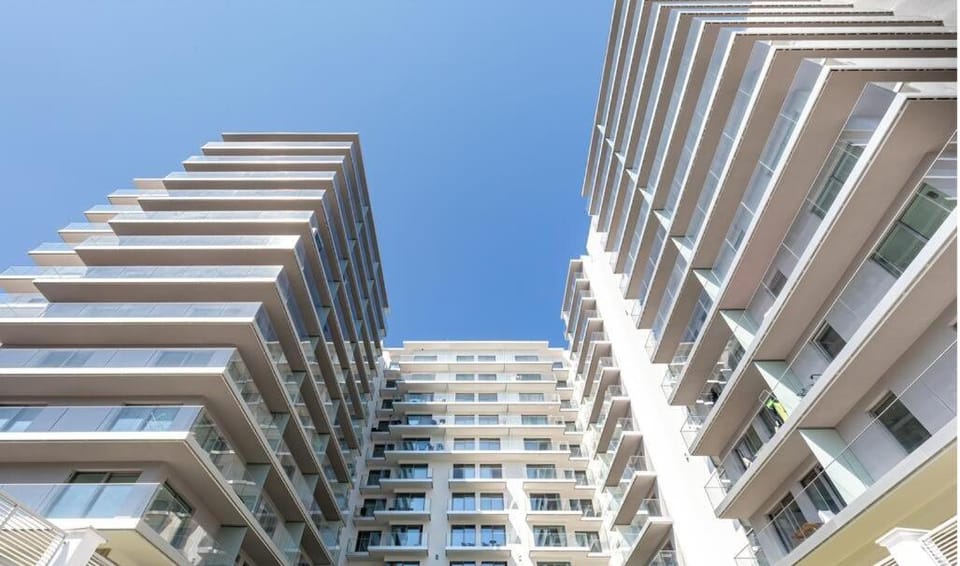 Property building, Day