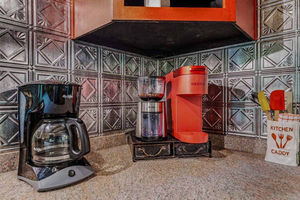 Coffee/tea facilities