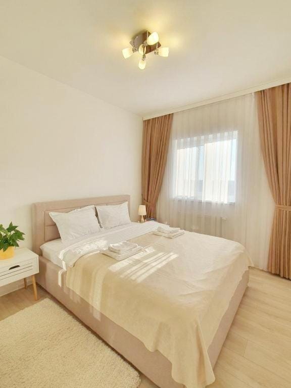 Sunrise apartment - Central 2 Bedrooms & free parking Apartment in Hungary