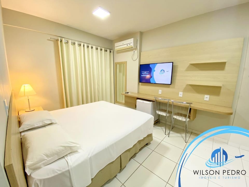 Bed, TV and multimedia, Photo of the whole room, Bedroom, air conditioner