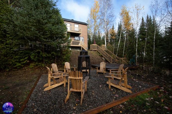 Property building, Spring, Day, Garden, Garden view