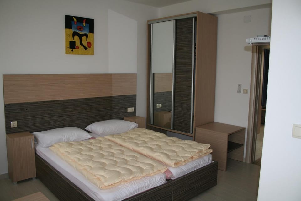 Bed, Decorative detail, Bedroom