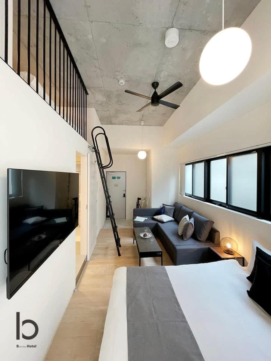 Bed, TV and multimedia