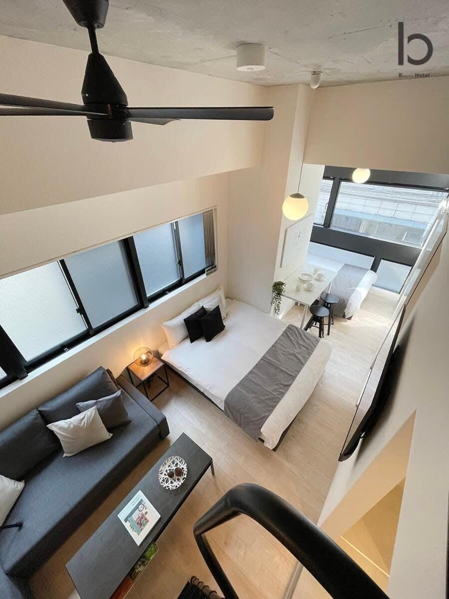 Photo of the whole room
