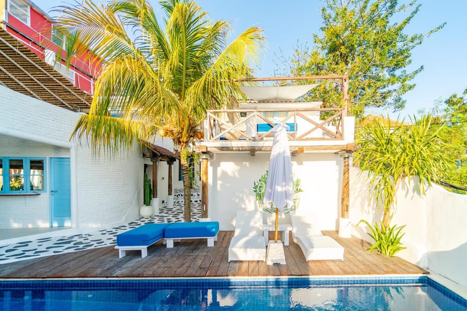 Property building, sunbed