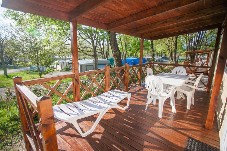 Property building, Balcony/Terrace