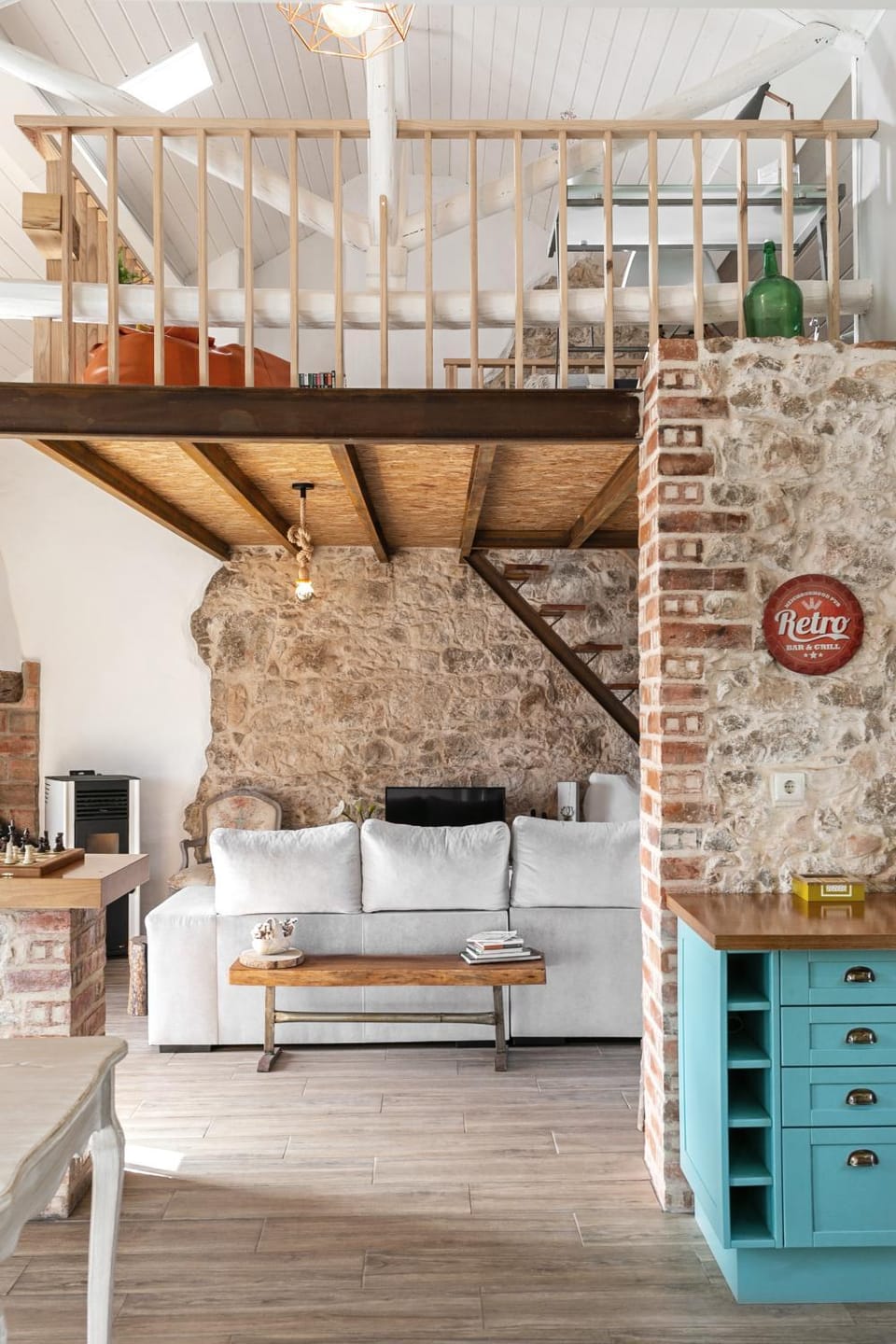 Living room, Seating area
