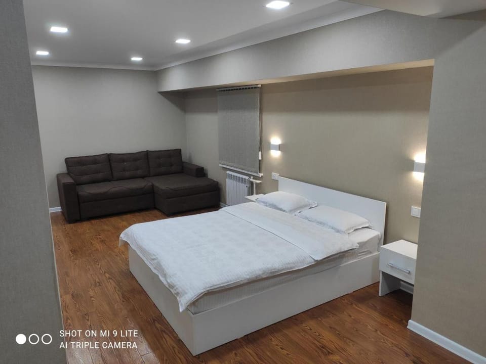 Seating area, Bedroom