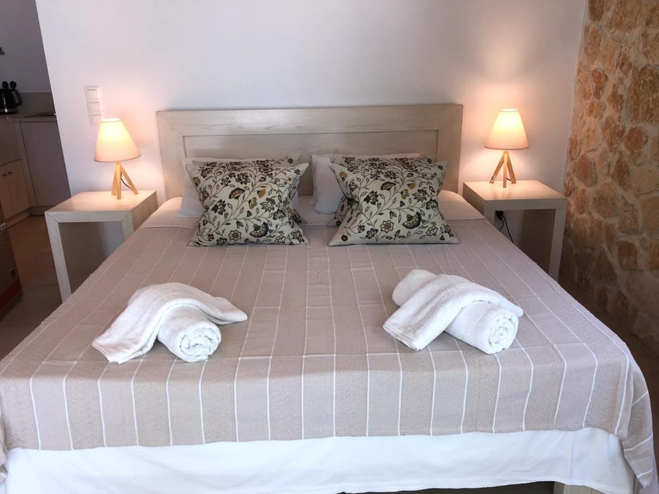 Marina Vista Luxury Studio suites Beach front Apartment in Gouvia