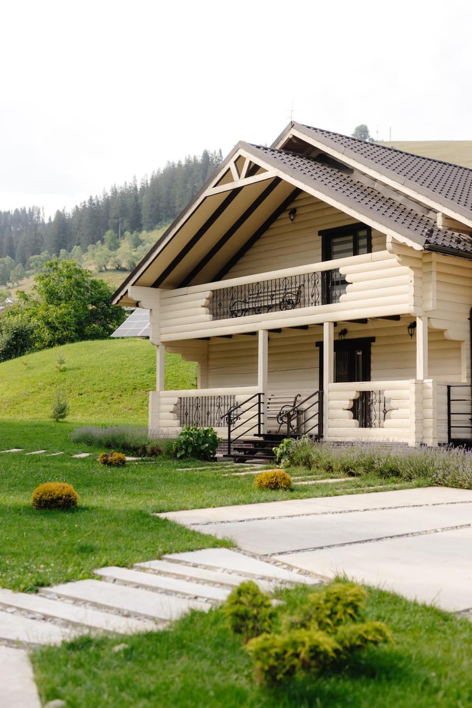 Property building, Natural landscape, Garden view