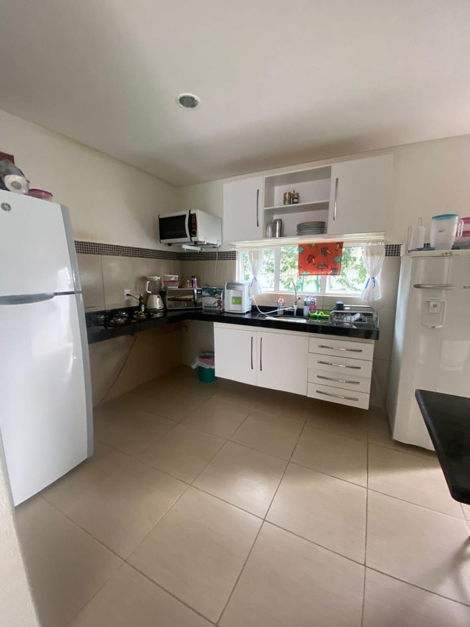Kitchen or kitchenette, Communal kitchen