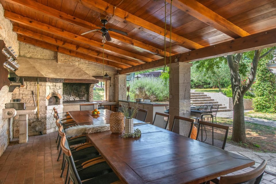 Day, BBQ facilities, View (from property/room), Balcony/Terrace, Kitchen or kitchenette, Seating area
