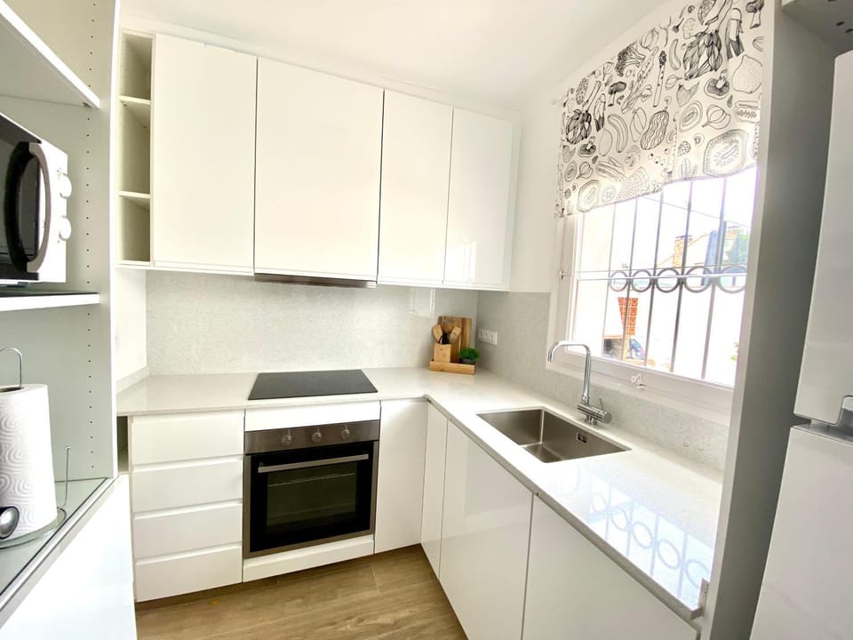 Kitchen or kitchenette, dishwasher, minibar, kitchen, kitchen