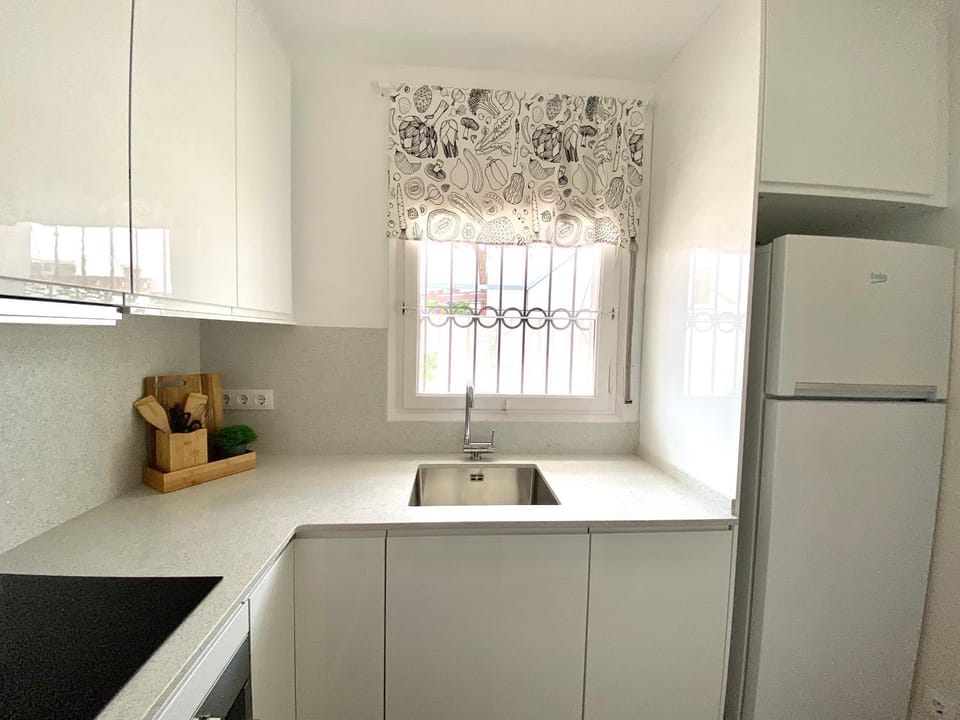 Kitchen or kitchenette, dishwasher, kitchen, kitchen