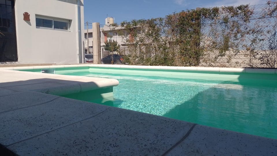 Casa Amplia, Luminosa con Quincho y Pileta! House in Tandil