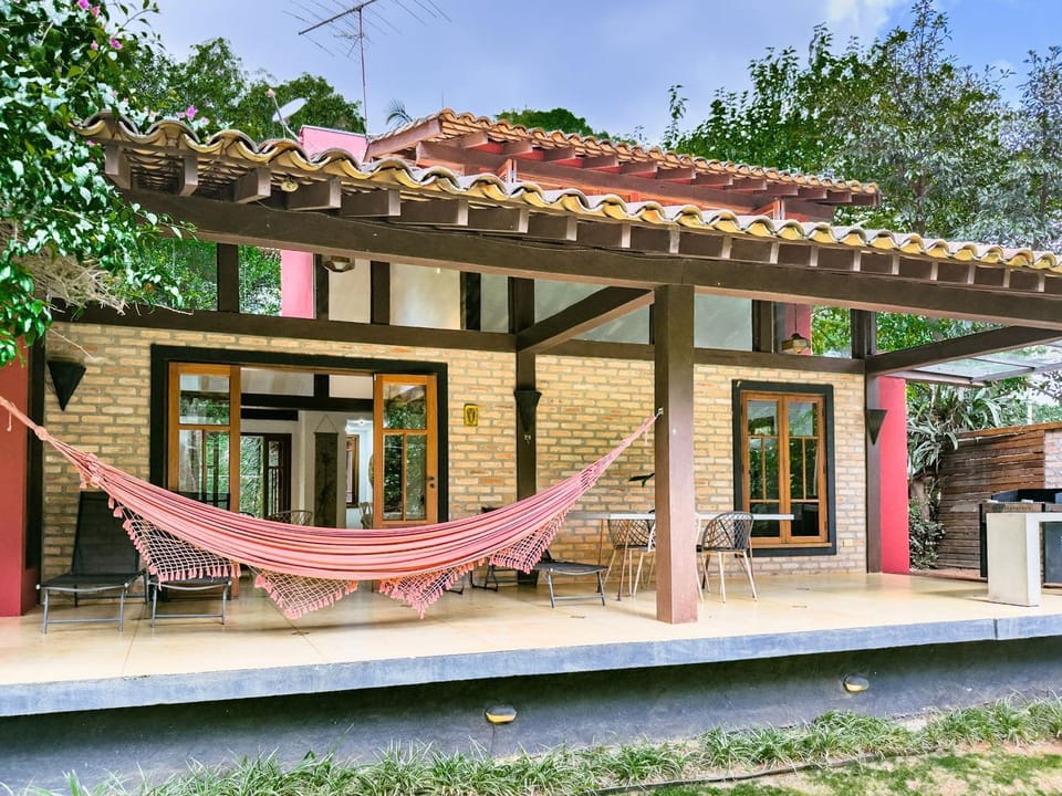Facade/entrance, Balcony/Terrace