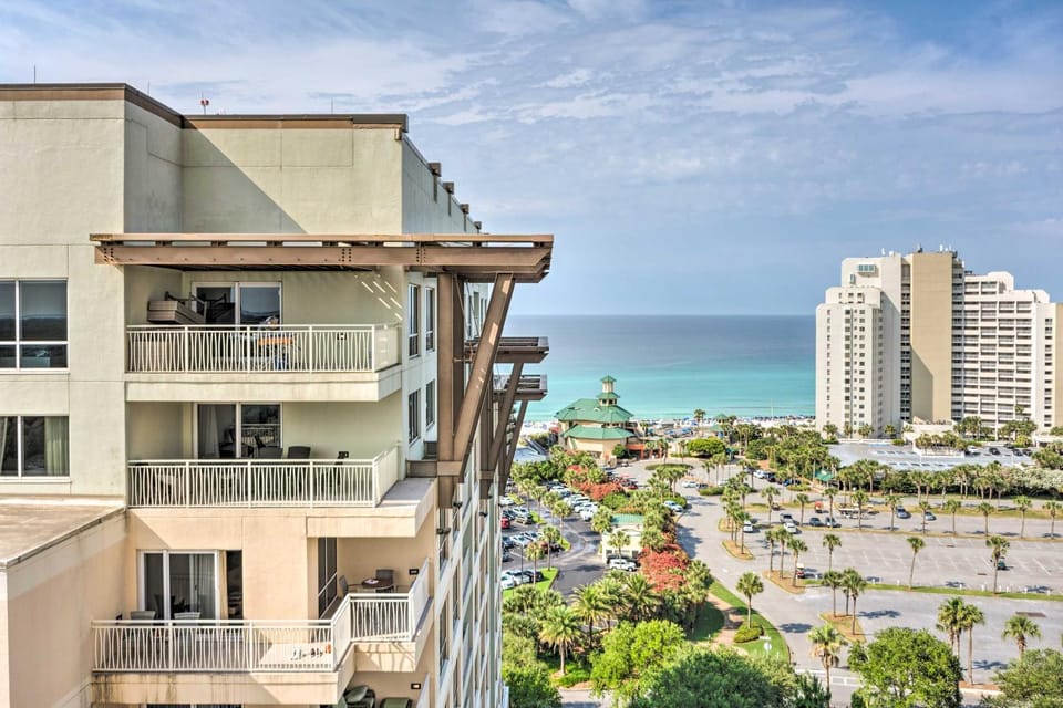 Sandestin Beach Resort Condo with Ocean Views! House in Miramar Beach