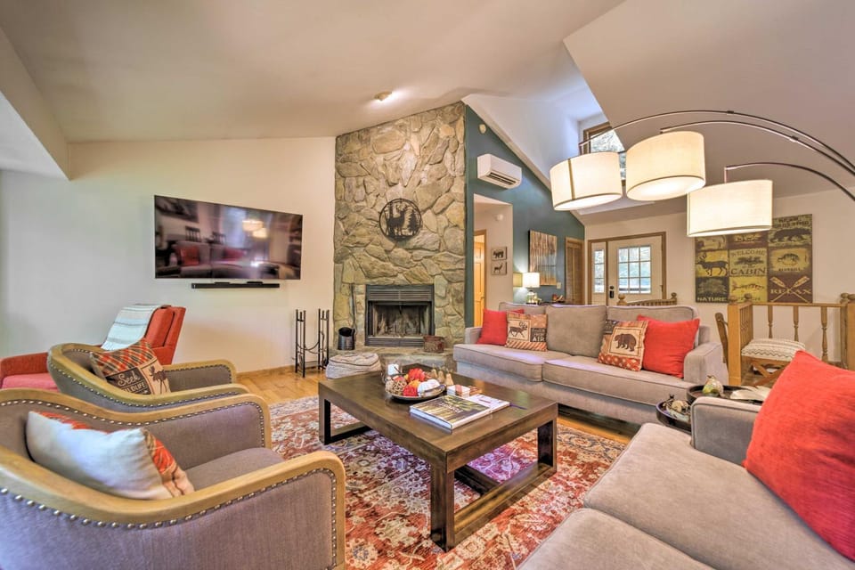 < 4 Mi to Sapphire Resort: Quiet Blue Ridge Haven House in Tennessee