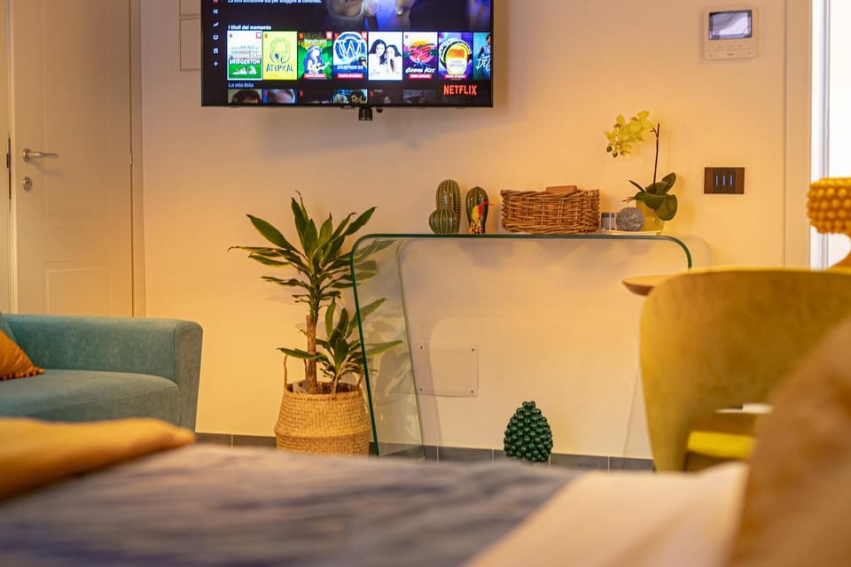 TV and multimedia, Living room, Seating area