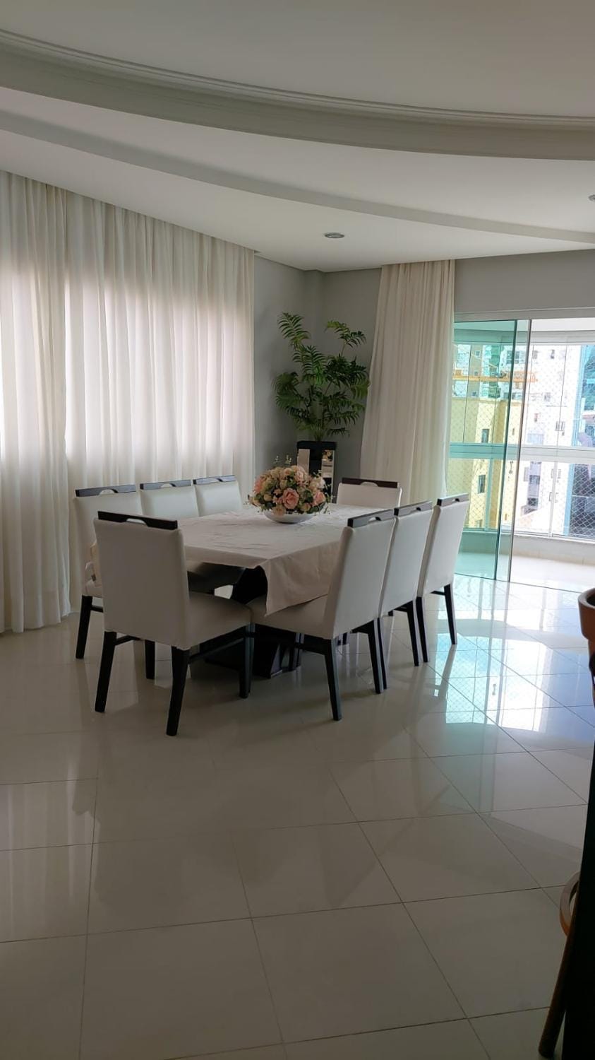 Apartamento em Meia Praia - Quadra Mar 3 Dormitórios 2 Suites Apartment in Porto Belo